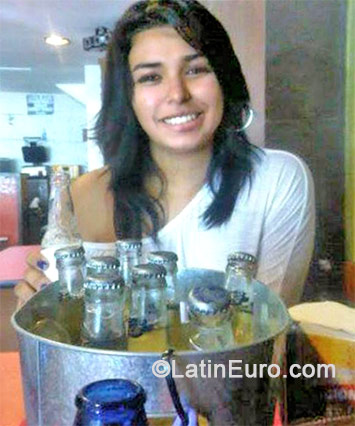 Date this stunning Venezuela girl Patricia from Caracas VE238