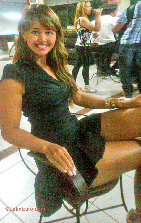 Date this lovely Brazil girl Lisa from Belo Horizonte BR8806