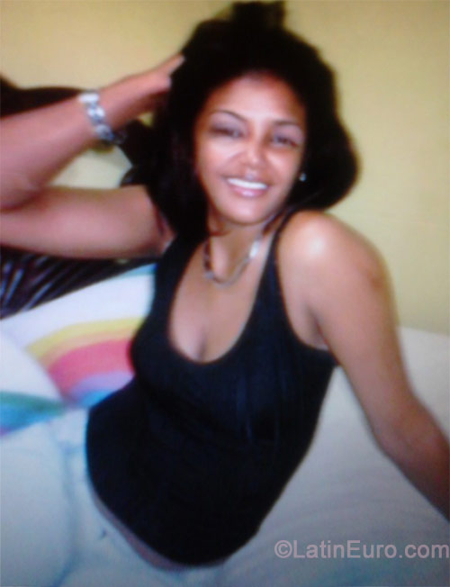 Date this tall Dominican Republic girl Jenny from Santo Domingo DO19256