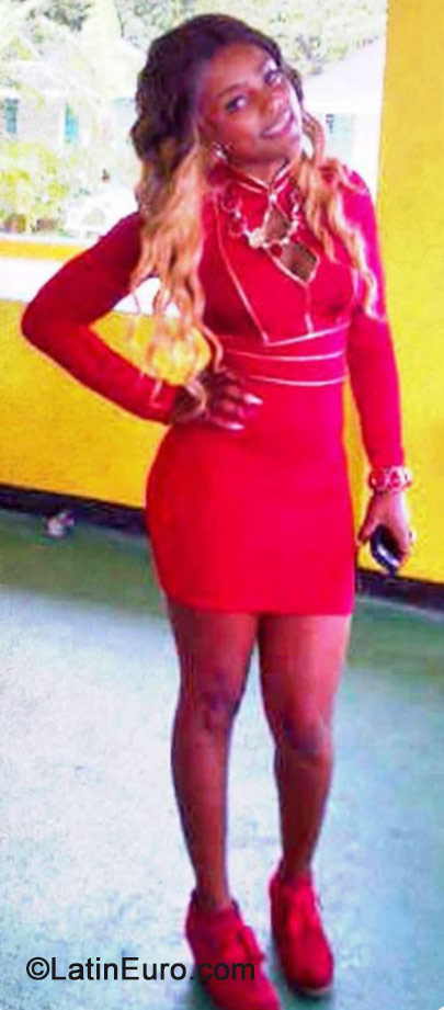 Date this passionate Jamaica girl Kely from Kingston JM1817