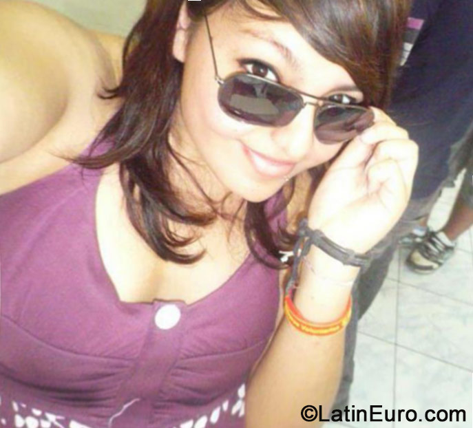 Date this hot Peru girl Stefanni from Huanuco PE999