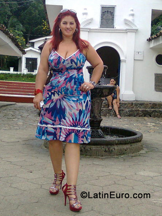 Date this hot Colombia girl Dora from Medellin CO15522