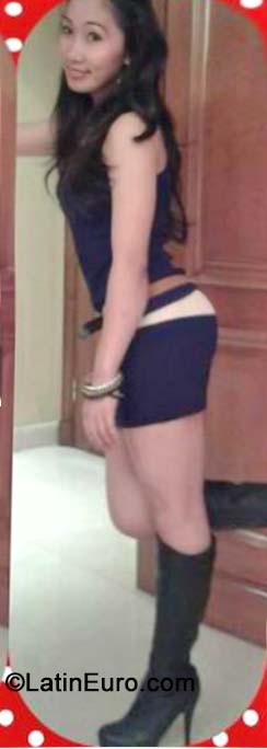 Date this hard body Philippines girl Jenelin from Bacolod City PH666