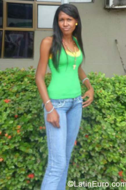 Date this georgeous Colombia girl Leidy from Bogota CO15758