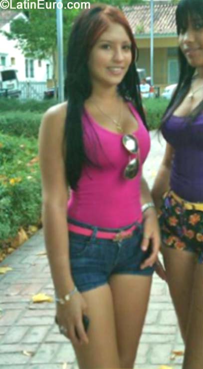 Date this hot Dominican Republic girl Jatnna from Santo Domingo DO28471