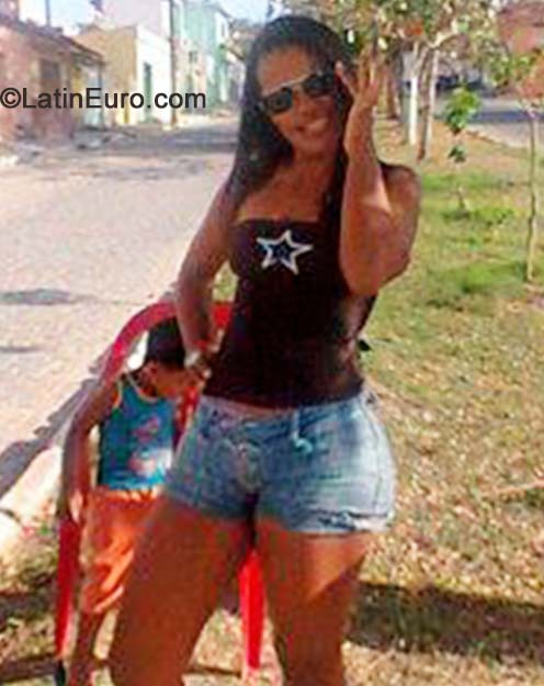Date this happy Brazil girl Andreima from Caruaru BR8923