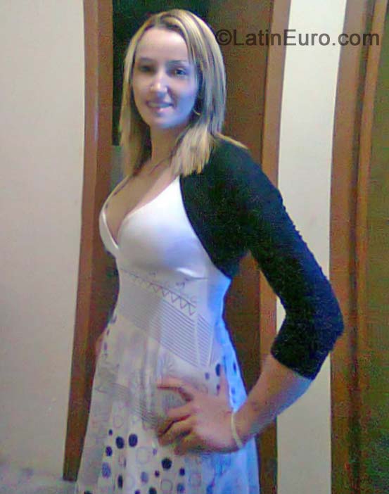 Date this tall Brazil girl Priscilla from Porto Alegre BR8924