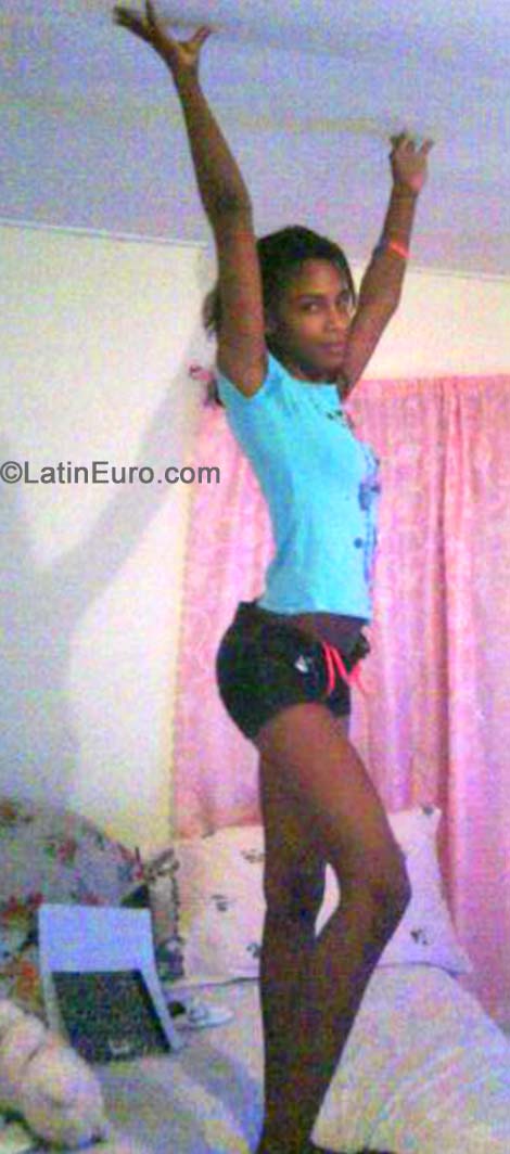 Date this exotic Jamaica girl Michikia from Kingston JM1802
