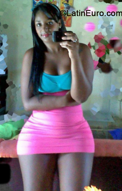 Date this cute Colombia girl Kelly from Cali CO16028