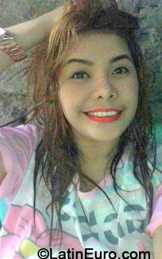 Date this beautiful Philippines girl Chelle from General Santos City PH686