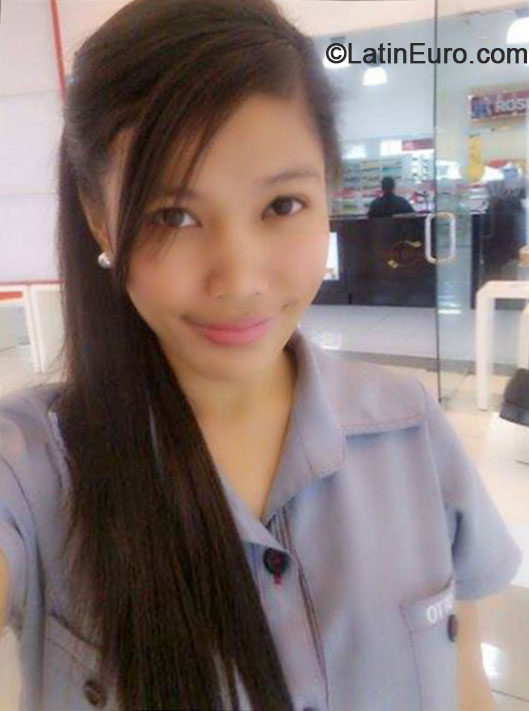 Date this good-looking Philippines girl Nicole from Pasig City PH698