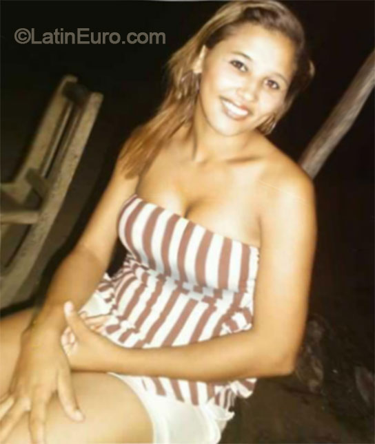 Date this delightful Brazil girl Luiza from Fortaleza BR9067