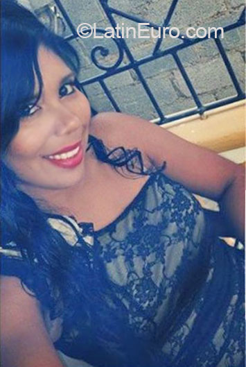 Date this athletic Dominican Republic girl Olga from Santo Domingo DO20469