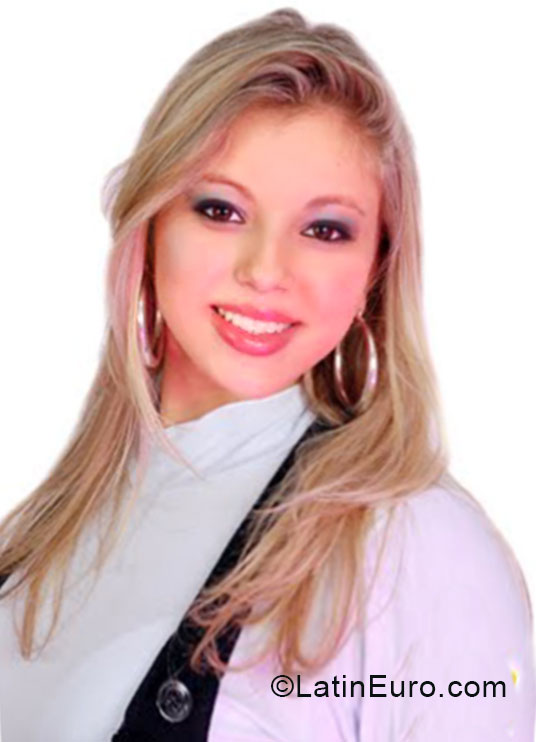 Date this passionate Brazil girl Indaia from Brasilia BR9109