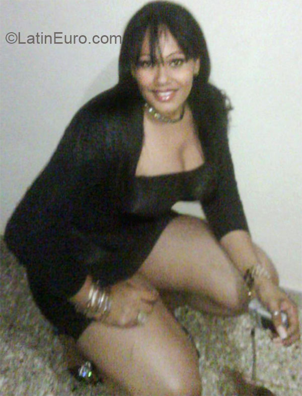 Date this passionate Dominican Republic girl Rosmery from Santiago DO20692