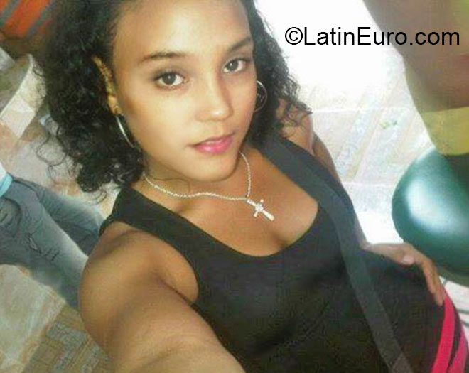 Date this exotic Dominican Republic girl Yessica from San juan de la maguana DO20730