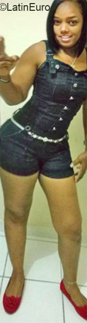 Date this nice looking Dominican Republic girl Alejandrina from Santo Domingo DO20731