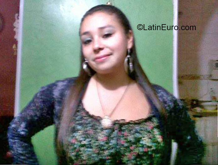 Date this voluptuous Colombia girl Ana from Villavicencio CO16624