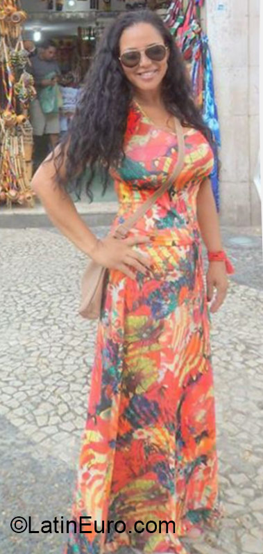 Date this hot Brazil girl Mirian from Sao Paulo BR9510
