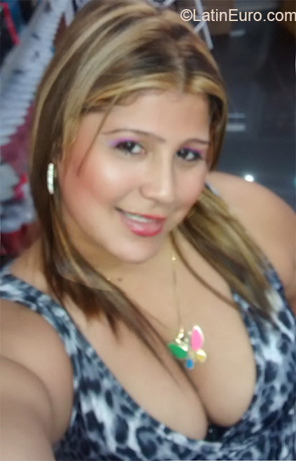 Date this voluptuous Colombia girl Turca from Barranquilla CO16710