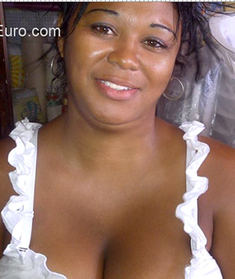 Date this athletic Dominican Republic girl Ivana from Santo Domingo DO20930