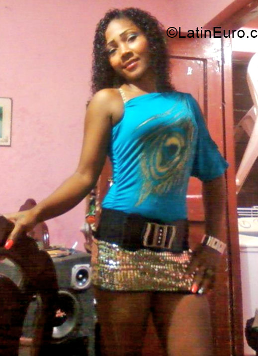 Date this athletic Dominican Republic girl Jeovany from Puerto Plata DO20972