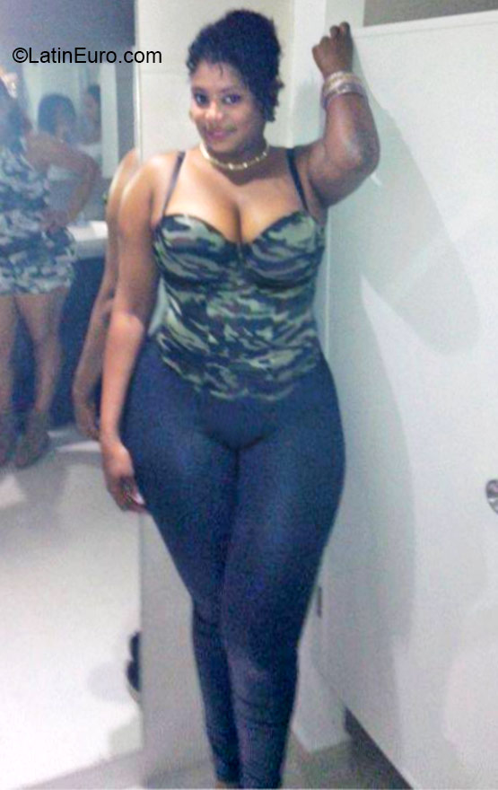 Date this passionate Dominican Republic girl Maitte Judith from Santo Domingo DO21097
