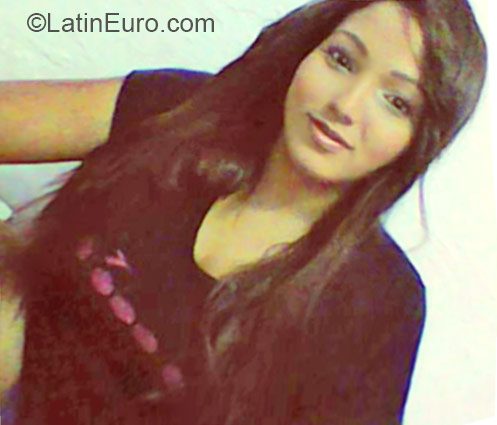 Date this beautiful Colombia girl Monica from Bogota CO17053