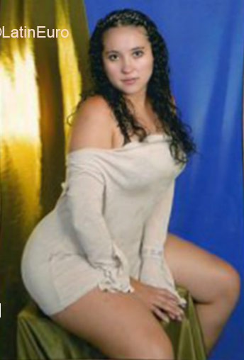 Date this passionate Colombia girl Adriana from Bucaramanga CO19671