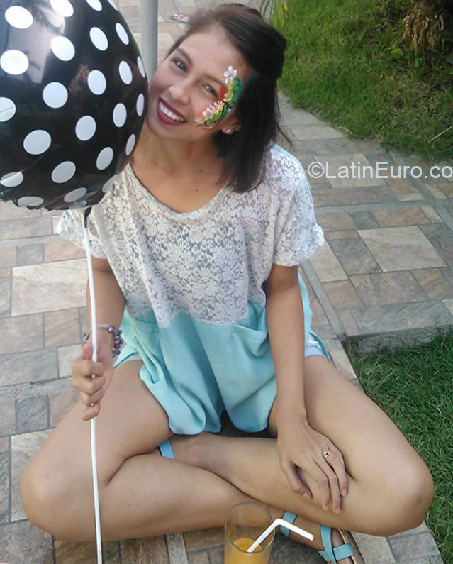 Date this happy Philippines girl Jane from Butuan City PH762