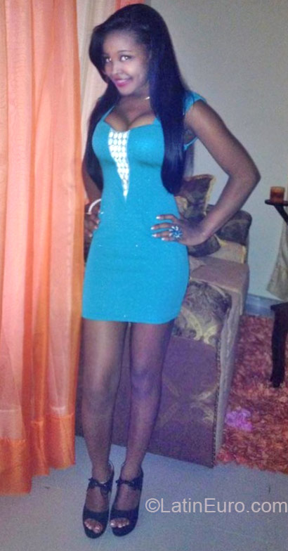 Date this gorgeous Dominican Republic girl Angela from Santo Domingo DO21336