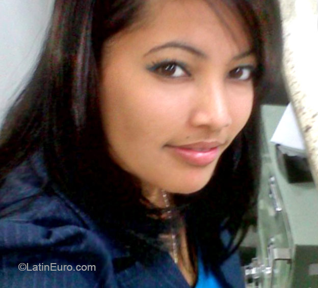 Date this delightful Dominican Republic girl Nathaly from Santo Domingo DO21354