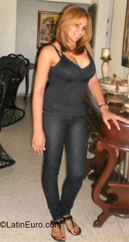 Date this tall Dominican Republic girl Marisela from Santo Domingo DO21442