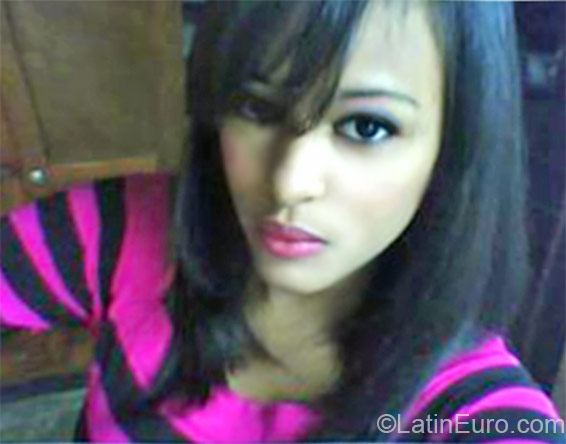 Date this sultry Dominican Republic girl Mabelen from Santiago DO21767