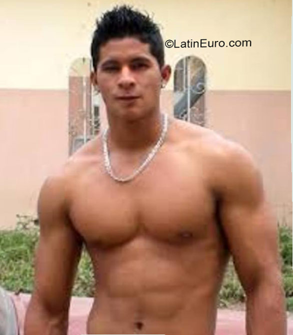 Date this delightful Dominican Republic man Enmanuel from Puerto Plata DO21789