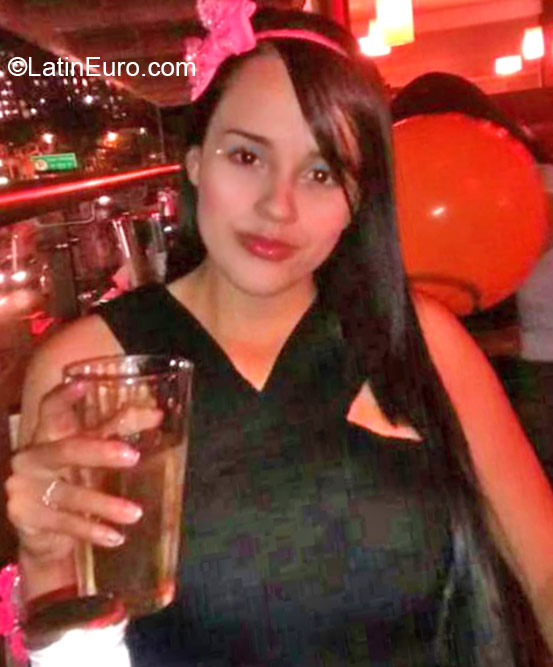 Date this pretty Colombia girl Karen from Medellin CO17334