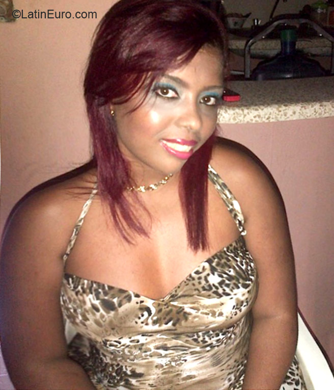 Date this hot Dominican Republic girl Arianny from Santo Domingo DO22147