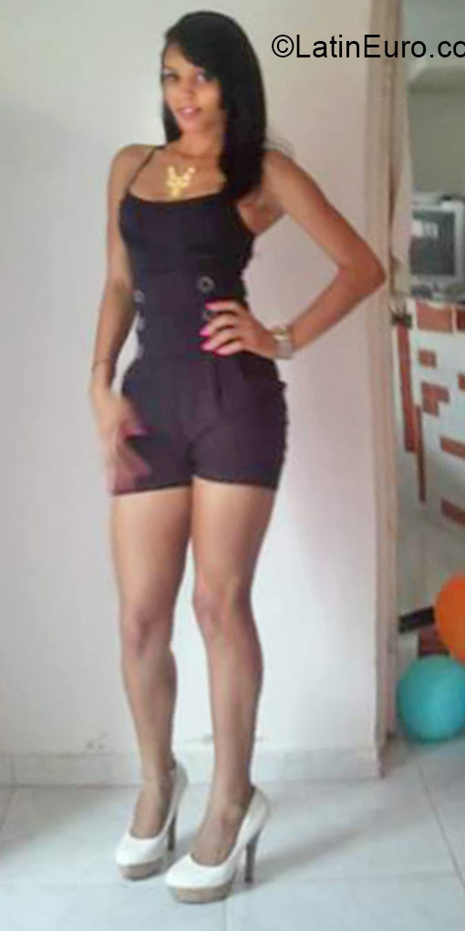 Date this passionate Dominican Republic girl Samsher from Santo Domingo DO22422