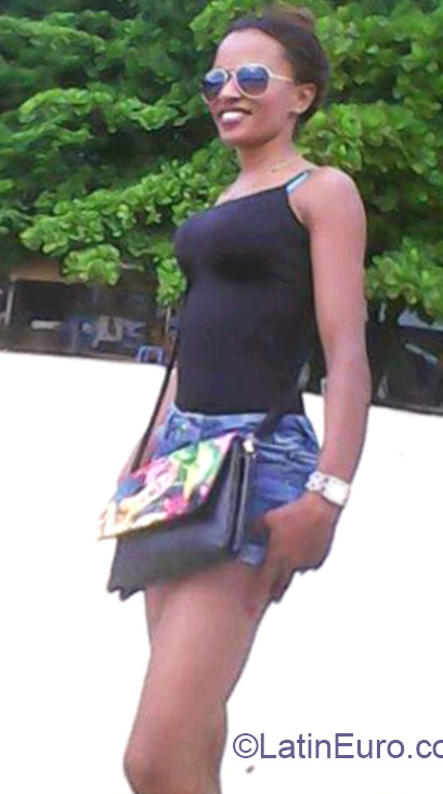 Date this funny Dominican Republic girl Darleny from Santo Domingo DO22492