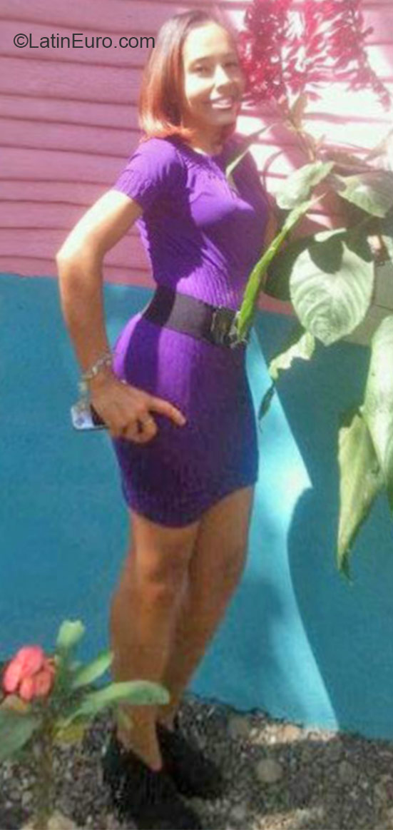 Date this passionate Dominican Republic girl Evelyn Rosario from Provincia Duarte DO22709