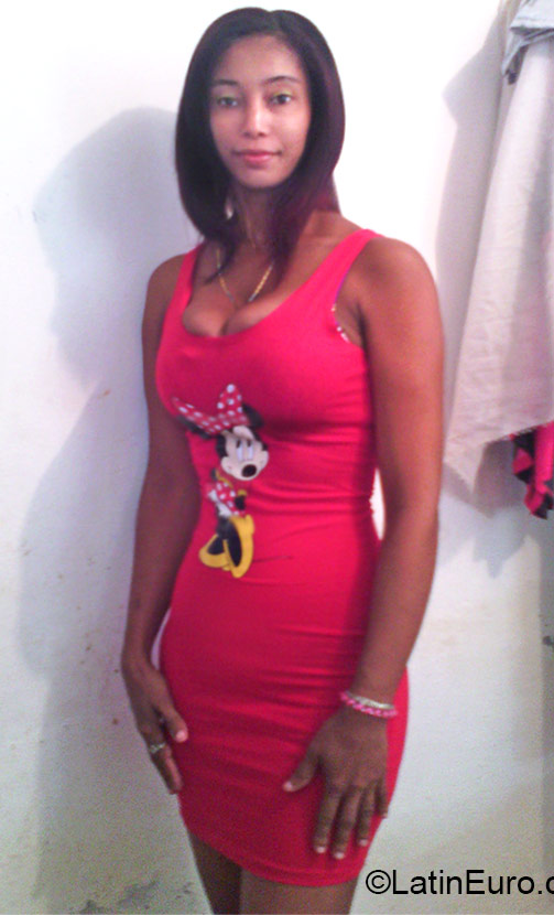 Date this nice looking Dominican Republic girl Maria from Santiago DO22730