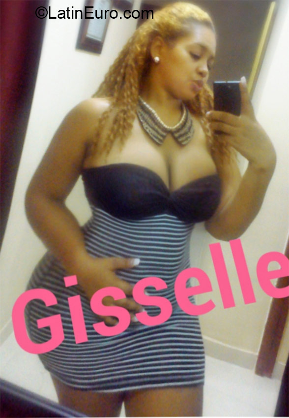 Date this fun Dominican Republic girl Gisselle from Santo Domingo DO22748