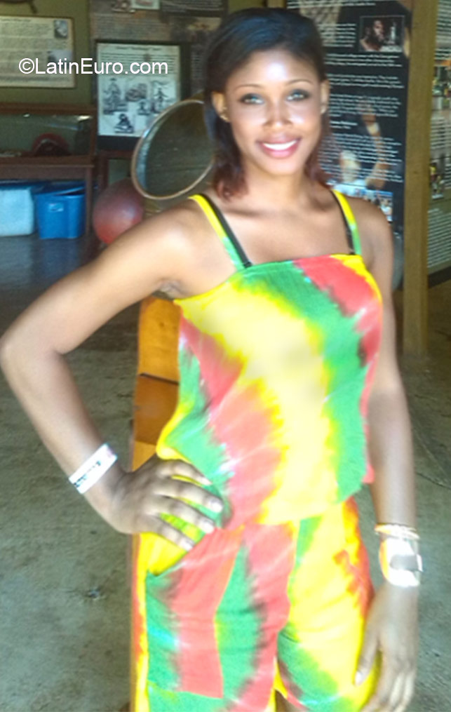 Date this young Jamaica girl Chantal from Kingston JM2112