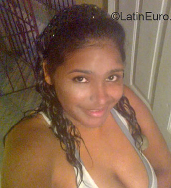 Date this delightful Dominican Republic girl Leticia from La Vega DO22792