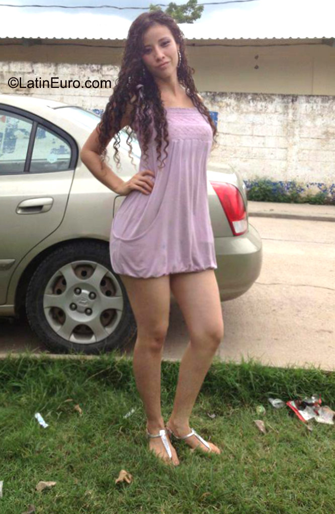 Date this hard body Honduras girl Susana from Villanueva HN1634