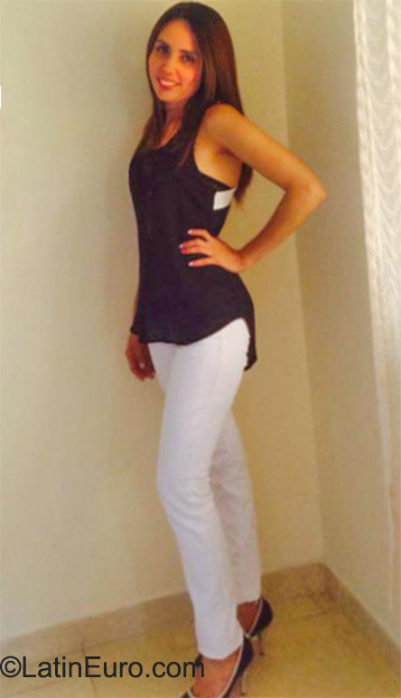 Date this good-looking Colombia girl Milena from Ibague CO17892