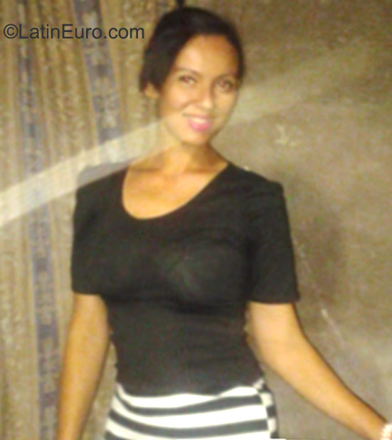 Date this exotic Honduras girl Erika from Siguatepeque HN1680