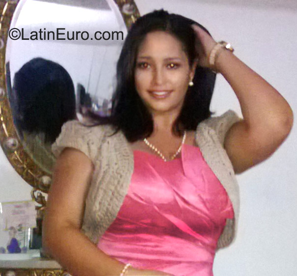 Date this gorgeous Mexico girl Asul from Saltillo MX1451