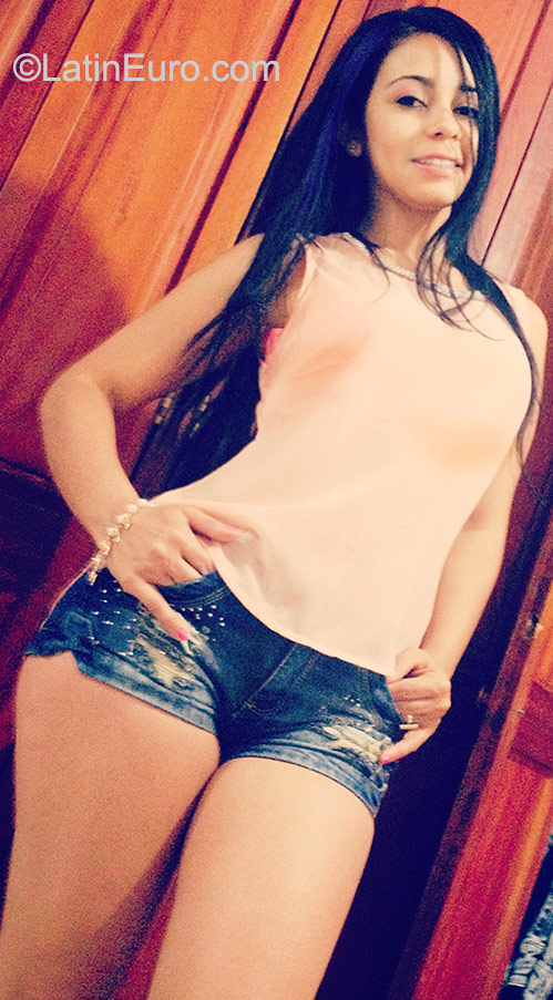 Date this beautiful Colombia girl Alejandra from Medellin CO17992