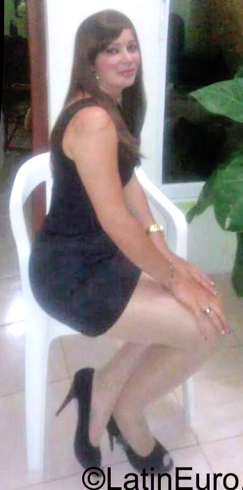 Date this pretty Dominican Republic girl Aliza from La Vega DO26241